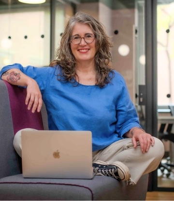 Rebecca Page-Chapman Clarity and Compass Plan Mentoring and Accountability Support for Service Business Owners Hero Image